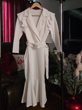 White Longsleeve Mermaid Ruffle Hem Dress!